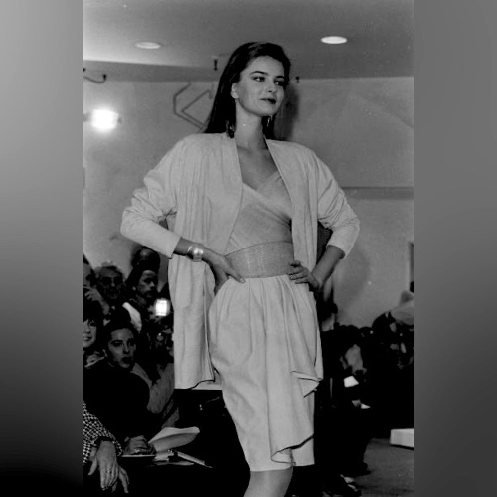Donna Karan Spring 1987 Runway Cayman Alligator Contour Belt - Picture 8 of 16